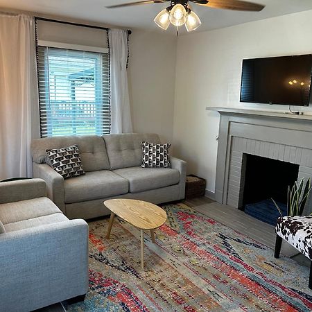 Blue Bungalow W/ Free Golf Cart 1/2 Mi From Square Covington Bagian luar foto