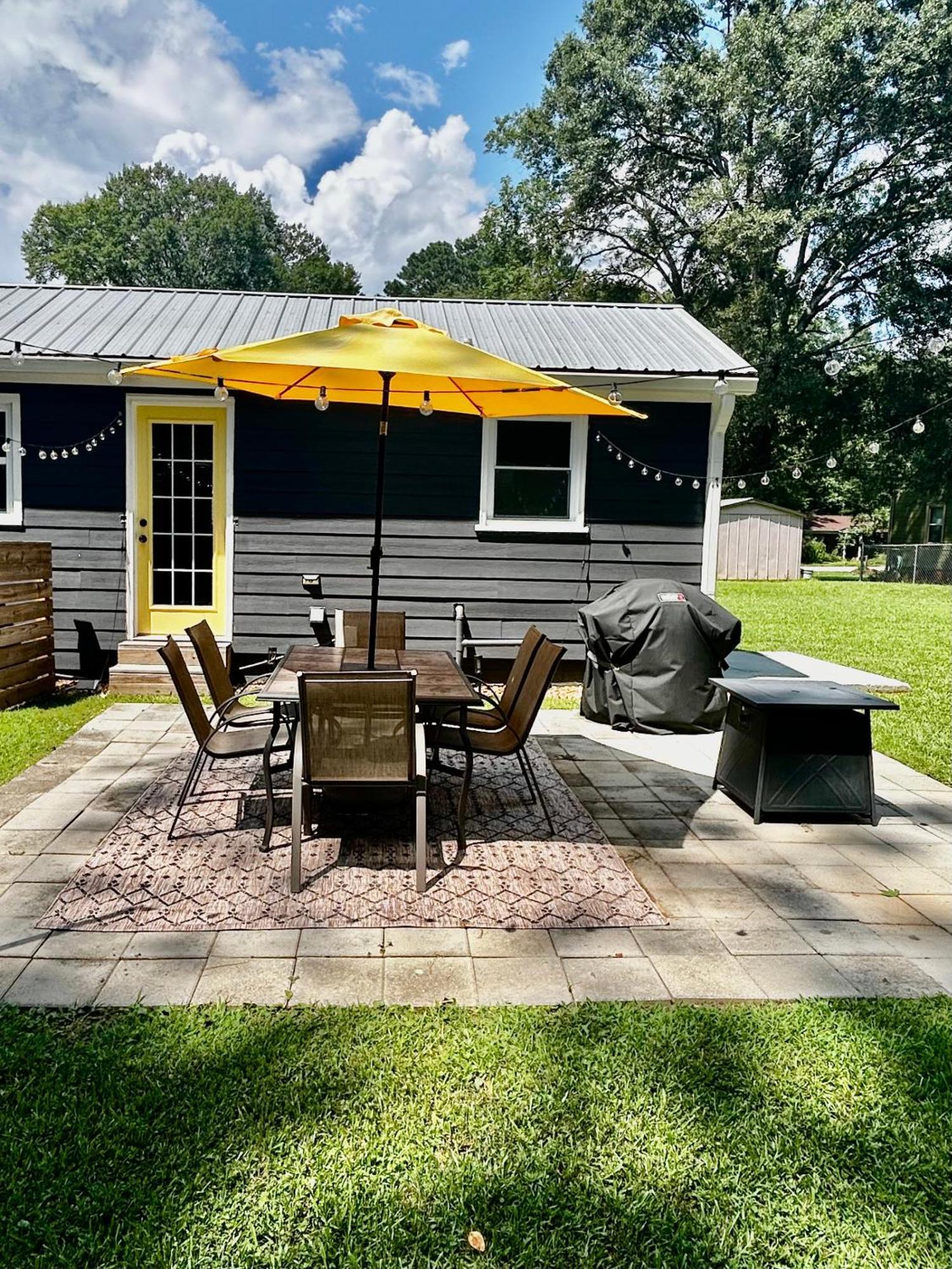 Blue Bungalow W/ Free Golf Cart 1/2 Mi From Square Covington Bagian luar foto