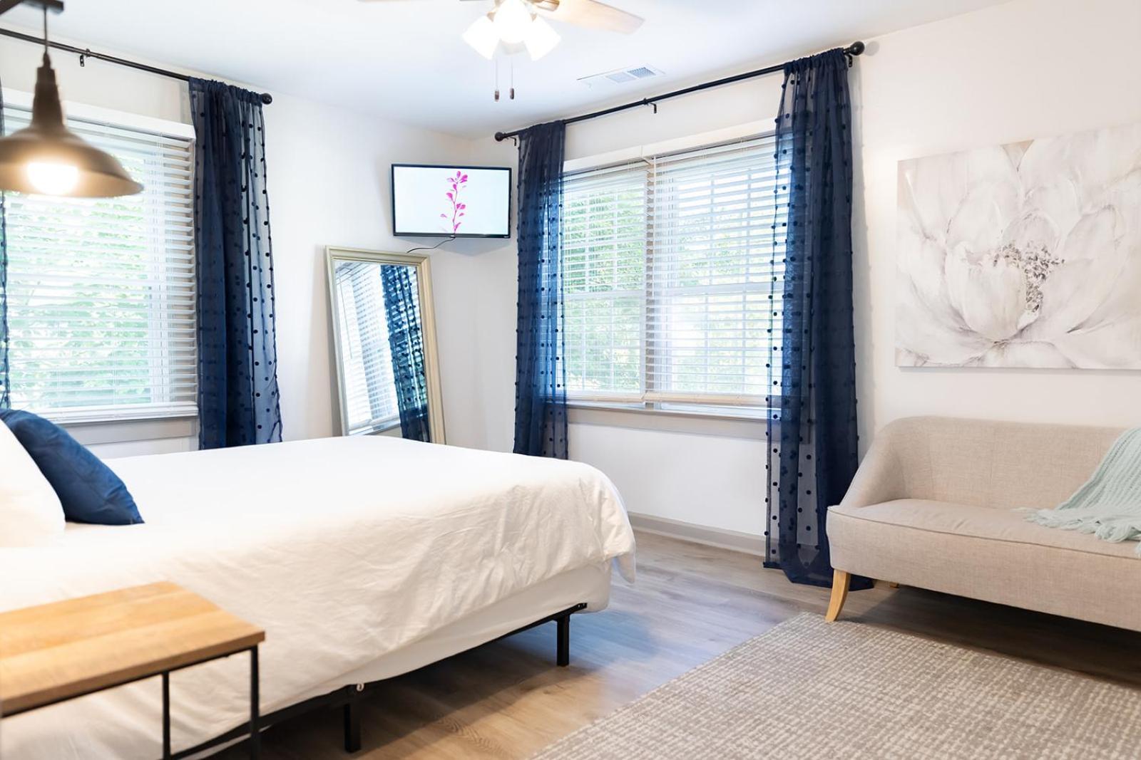 Blue Bungalow W/ Free Golf Cart 1/2 Mi From Square Covington Bagian luar foto