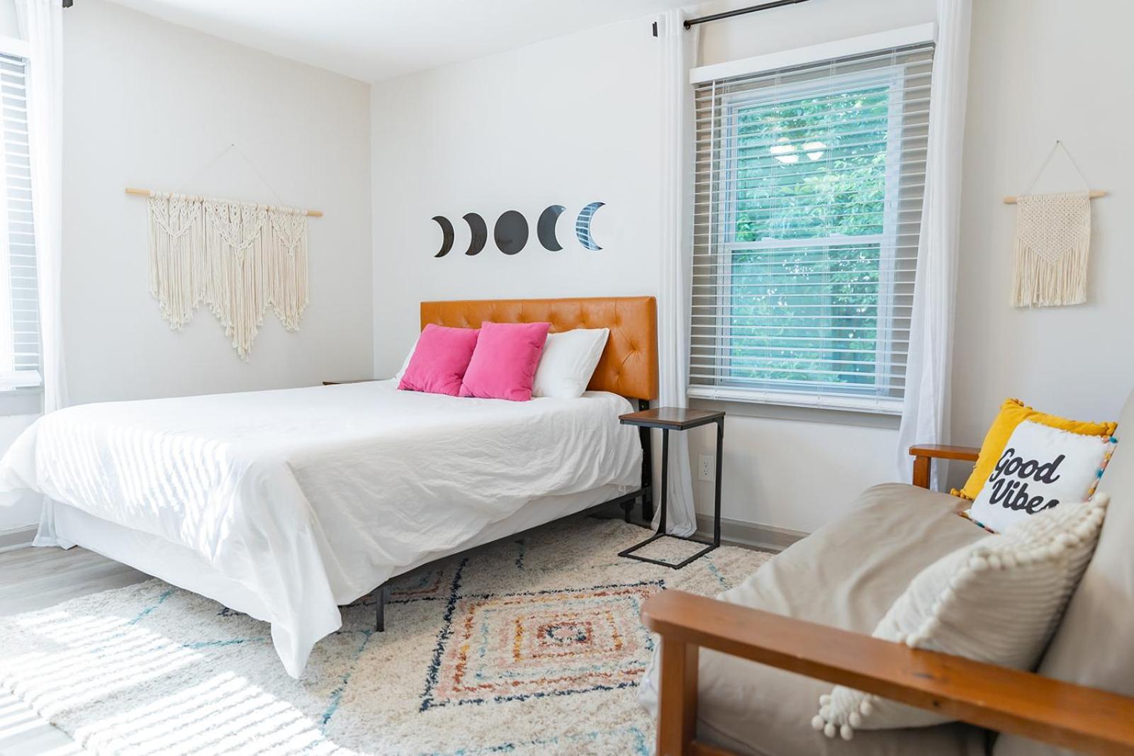 Blue Bungalow W/ Free Golf Cart 1/2 Mi From Square Covington Bagian luar foto